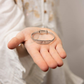 Dětský stříbrný náramek s diamantem D for diamond