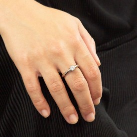 Luxusní stříbrný prsten zn. Diamonfire 0.5ct
