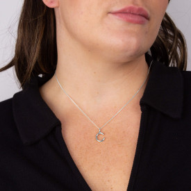 Stříbrný přívěsek Písmeno C