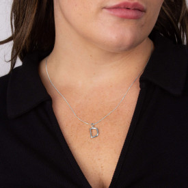 Stříbrný přívěsek Písmeno D